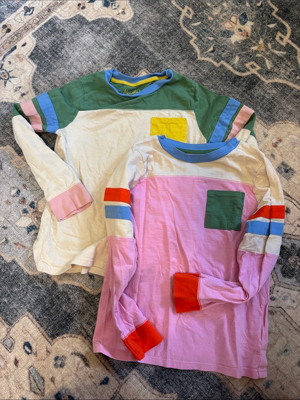 Mini Boden. Colorblock Long-Sleeve Kids Tee with Pocket - size 9/10